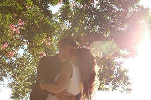 Keep Him Interest In You Forever Discover Is He PUlling Away or Breaking Up - Keep Him Interested In You Forever.